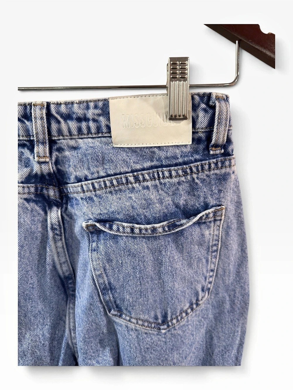 Missguided Riot High Rise Mom Jeans - Picture 5 of 6